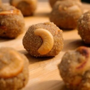 Pushnik Ladoo
